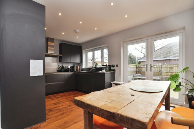 11, Castlefield, Hitchin photo 3