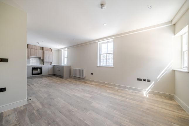 Castle- Apartment 3, 3, Ellis Close, Hampshire photo 2