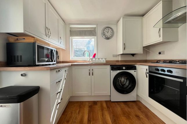 16 Agincourt Street, Newport photo 5