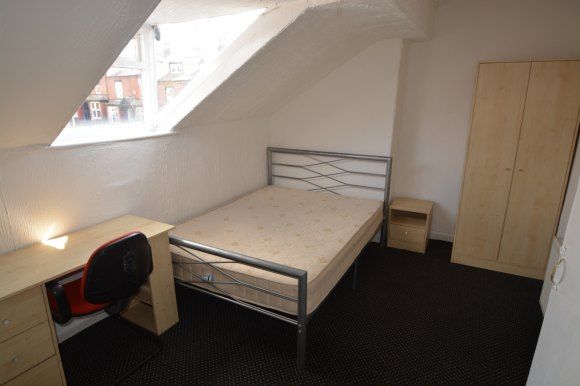 Flat Upstairs Flat, Upstairs Flat, 63, Brudenell Grove, Leeds photo 3