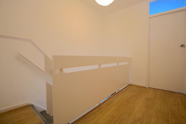 Crowder Street, London photo 3