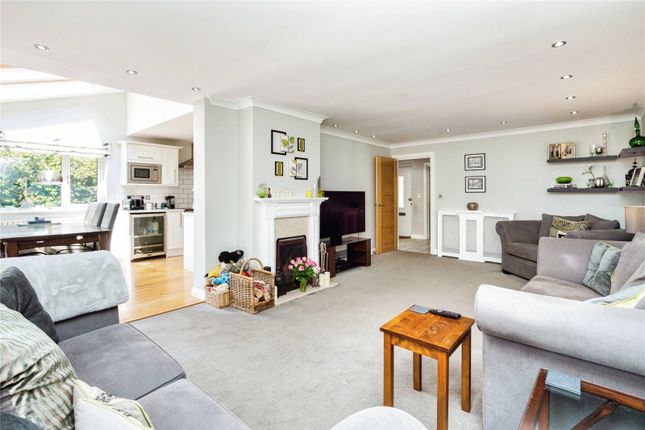 11, Sandrock Road, Kent photo 4
