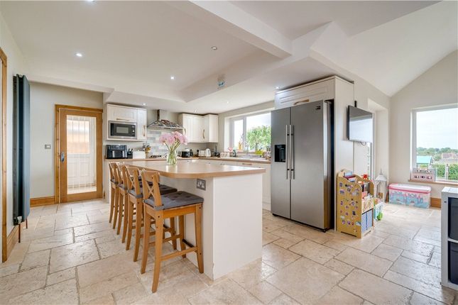 54, Coxwold View, West Yorkshire photo 3