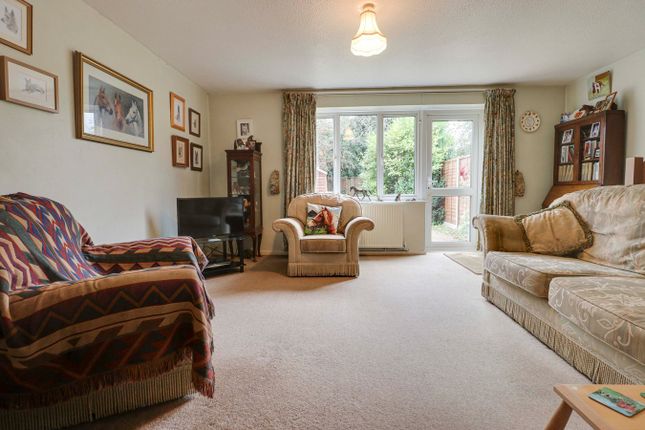 78, Crown Close, Bishop's Stortford photo 2