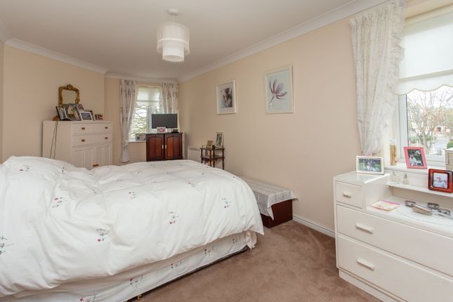 Flat for sale in Sandgate Road, Garden House Court