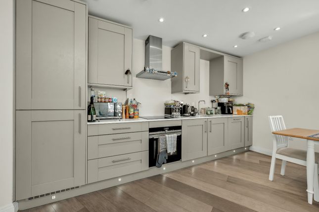 Flat 29, Bridge House,, Bridge Street, Surrey photo 4