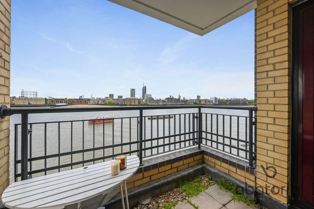 Flat to rent in 150 Wapping High Street, London