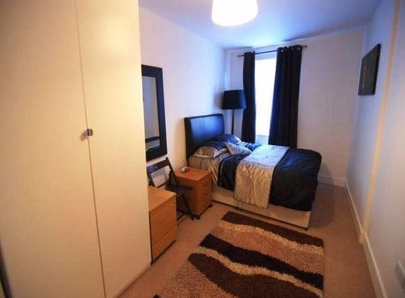 32 Hornby Court, High Road, Willesden photo 5