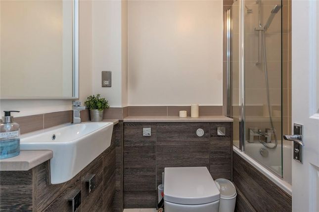 Flat 14, 23, Parkway, London photo 5