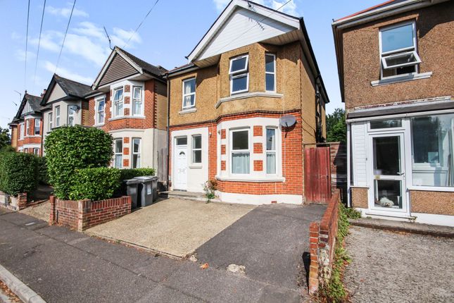 5-bed house on 58 Heathwood Road, Bournemouth, £2,900/mo