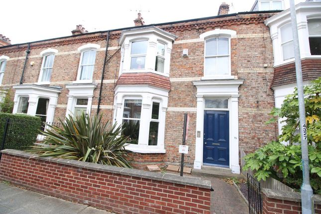 Flat to rent in Stanhope Road North, Darlington