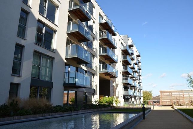 Flat for sale in Cardinal Building, Station Approach, Hayes