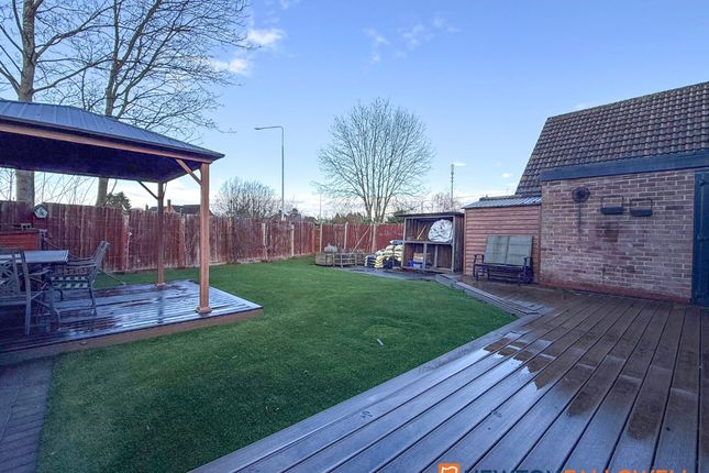 19 Whomsley Close, Newark photo 3