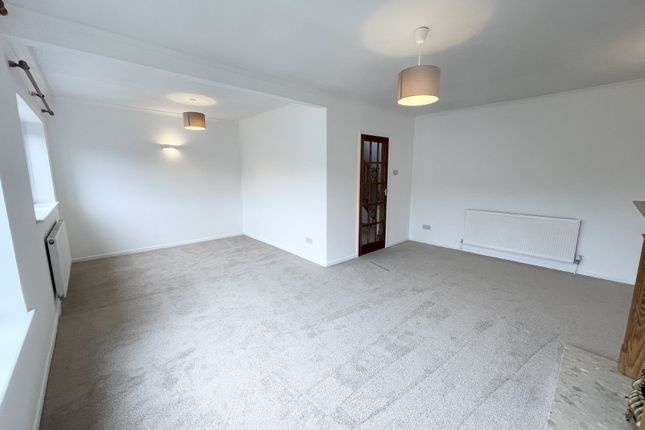 5, Dover Gardens, Carleton photo 3