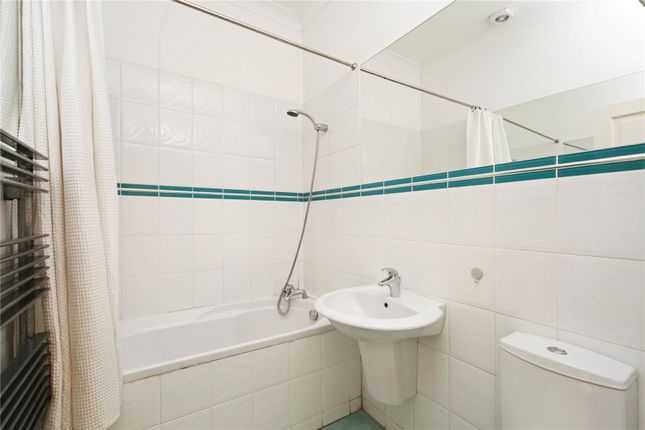 Flat for sale in Duncan Road, Richmond