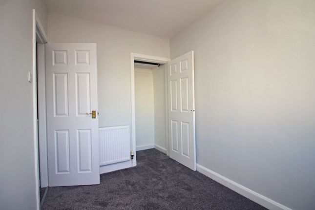 Bed 2 Wardrobe