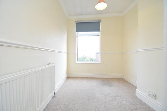 End terrace house to rent in Box Lane, Pontefract