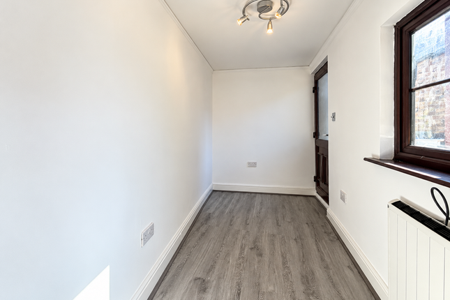 The Bungalow, Bell Lane, Hoddesdon photo 5