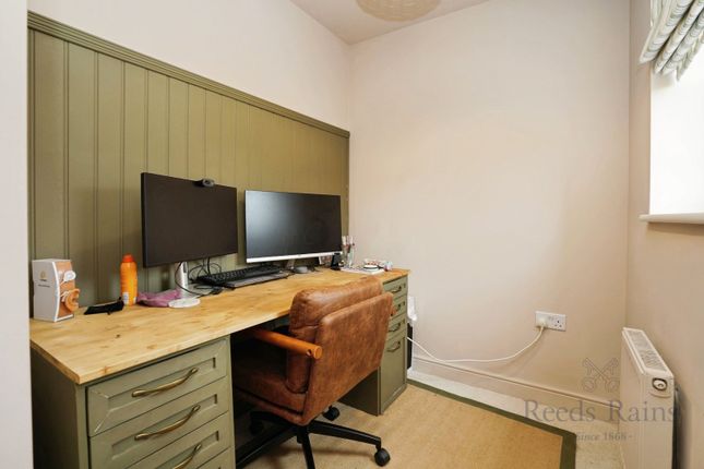 10, Havering Court, Durham photo 4