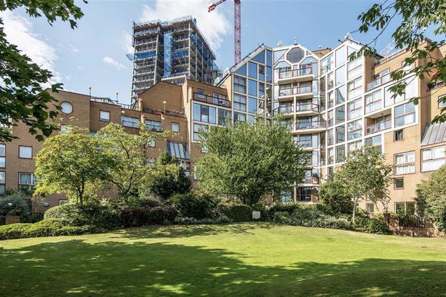 Flat for sale in Asher Way, London