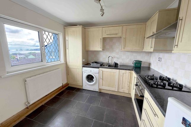 61 Warwick Place, West Cross, Swansea photo 4