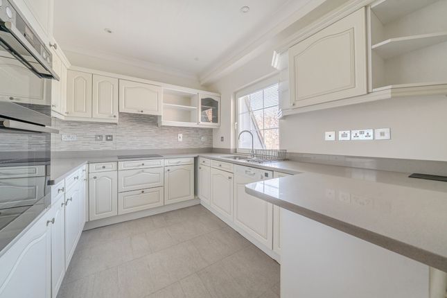 6 Alexandra House, London Road, Ascot photo 4