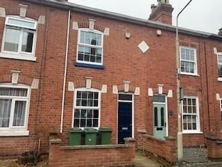 2-bed house on Barwell Road, Leicester, £950/mo