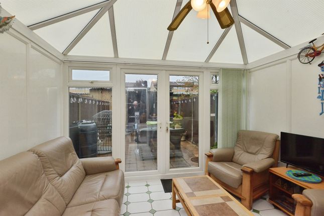 300, Conniburrow Boulevard, Milton Keynes photo 4