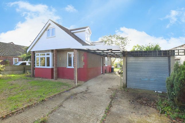 Thumbnail Detached house for sale in Sandown Road, Orsett