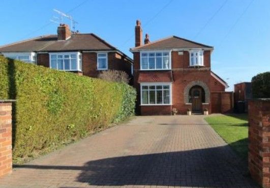 Thumbnail Detached house for sale in Tickhill Road, Balby, Doncaster