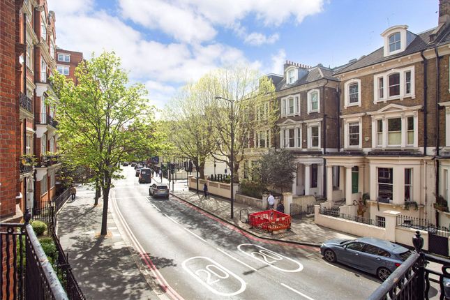 Flat for sale in Earls Court Road, London