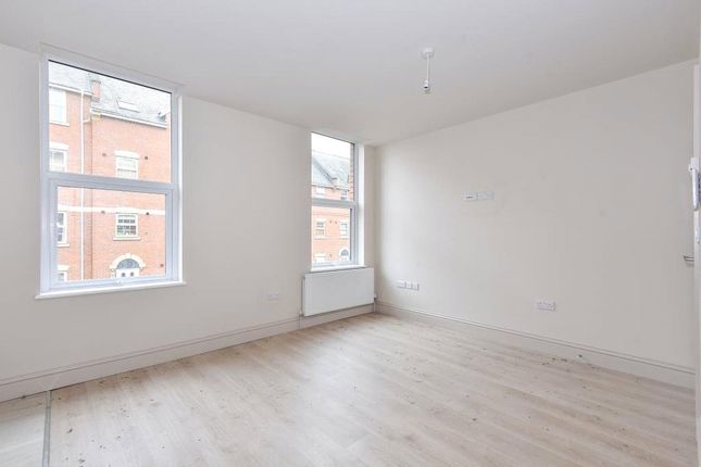 Flats 1-4, 32, Marlborough Road, Banbury photo 5