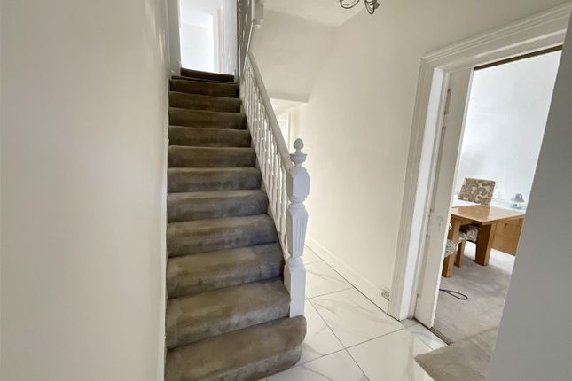 16, Frondeg Terrace, Llanelli photo 3