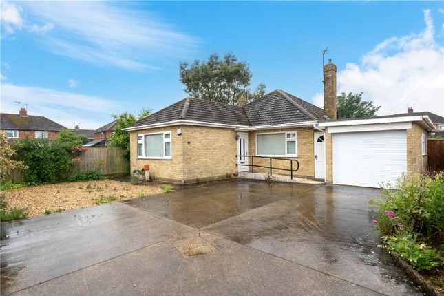 Thumbnail Bungalow for sale in Northwood Drive, Sleaford, Lincolnshire