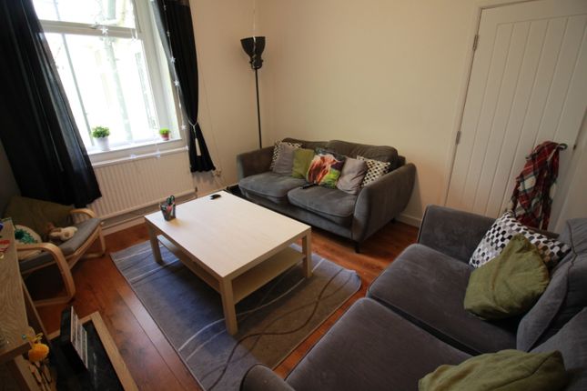 16, Russell Street, Cardiff photo 3