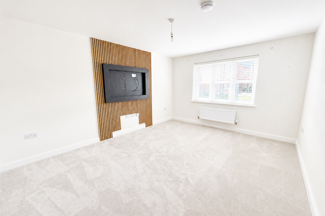 26, Orchid Way, Dumfries photo 4