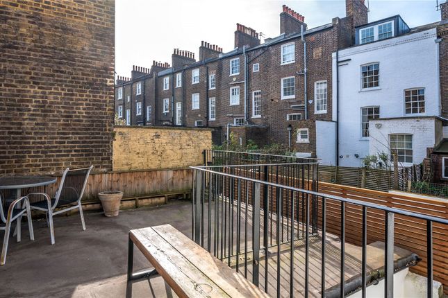 Flat for sale in Danbury Street, Angel, Islington, London