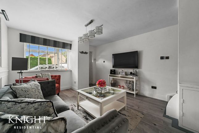 10, Darnel Way, Colchester photo 4