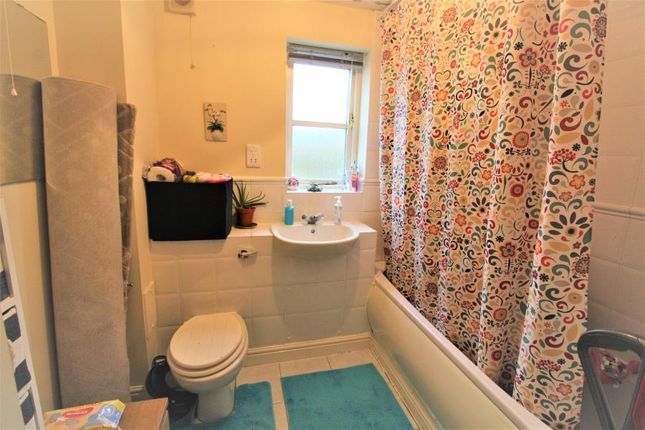 14, Dundas Mews, Enfield photo 4