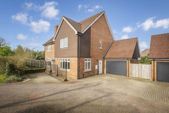Thumbnail Detached house for sale in Manor Fields, Southborough, Tunbridge Wells