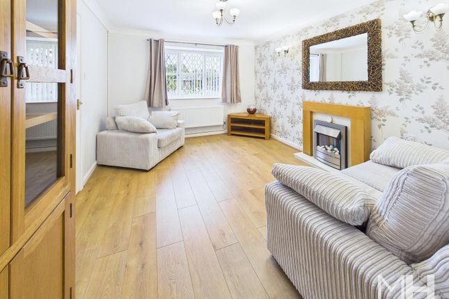 20, Crownlee, Preston photo 3