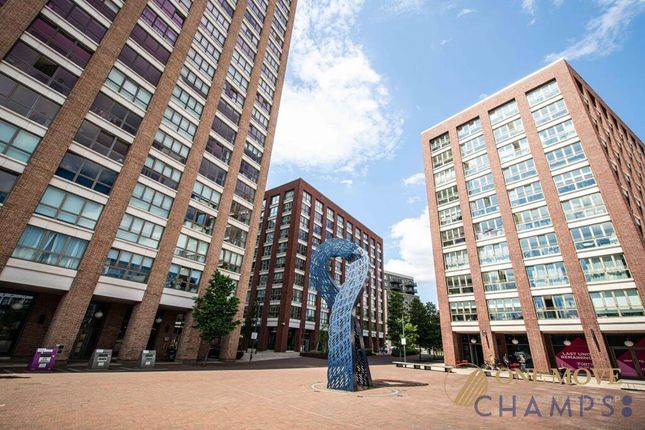 Modern 2-Bedroom Apartment Â€“ Royal Captain Court, E14