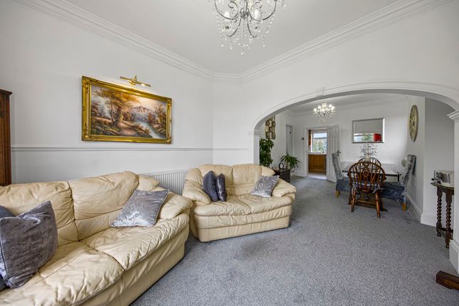 13, Dark Lane, Chesterfield photo 4
