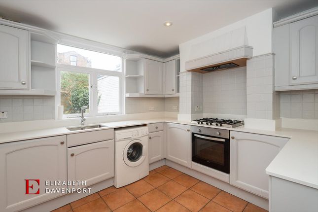 Terraced house to rent in George Street, Leamington Spa