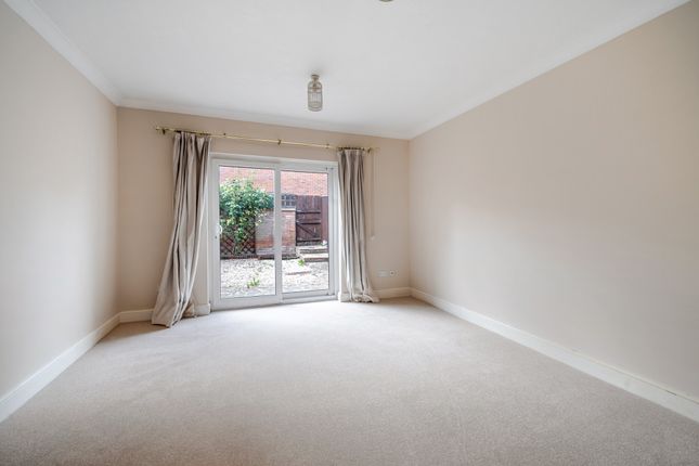 3, St. Georges Mews Bear Lane, Farnham photo 3