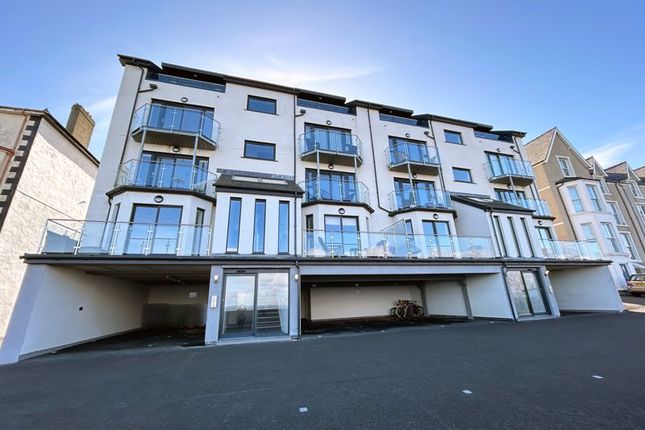 Thumbnail Flat for sale in Conway Road, Penmaenmawr