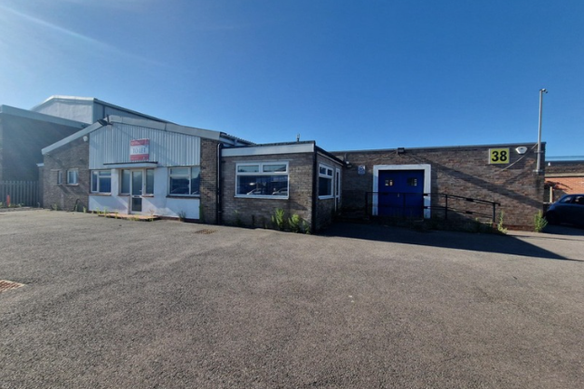 Light industrial to let in Chartwell Road, Lancing