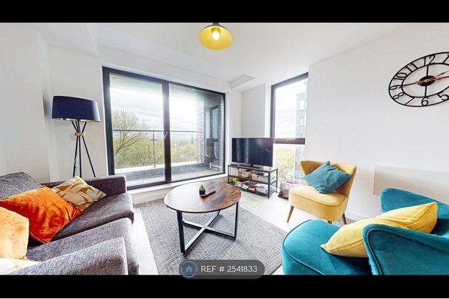 Lounge With Balcony &amp; Park Views