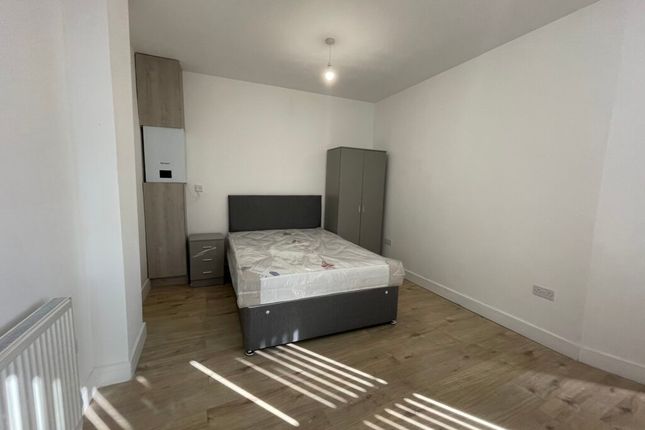 Flat 2, 49 Marsh Street, Kirkdale photo 3