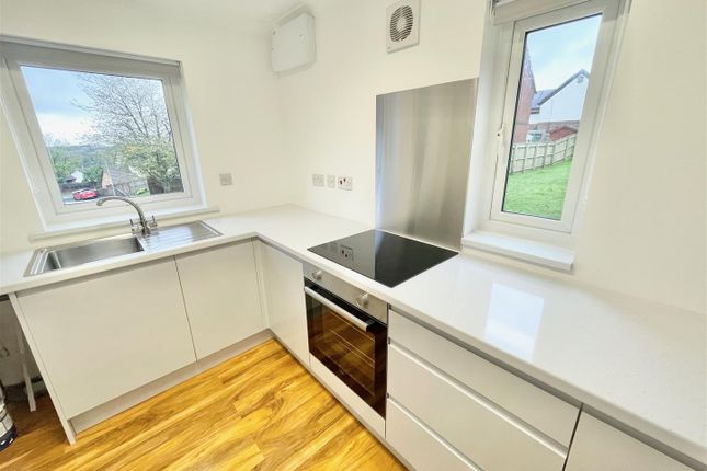 16, Rosehip Close, Plymouth photo 3